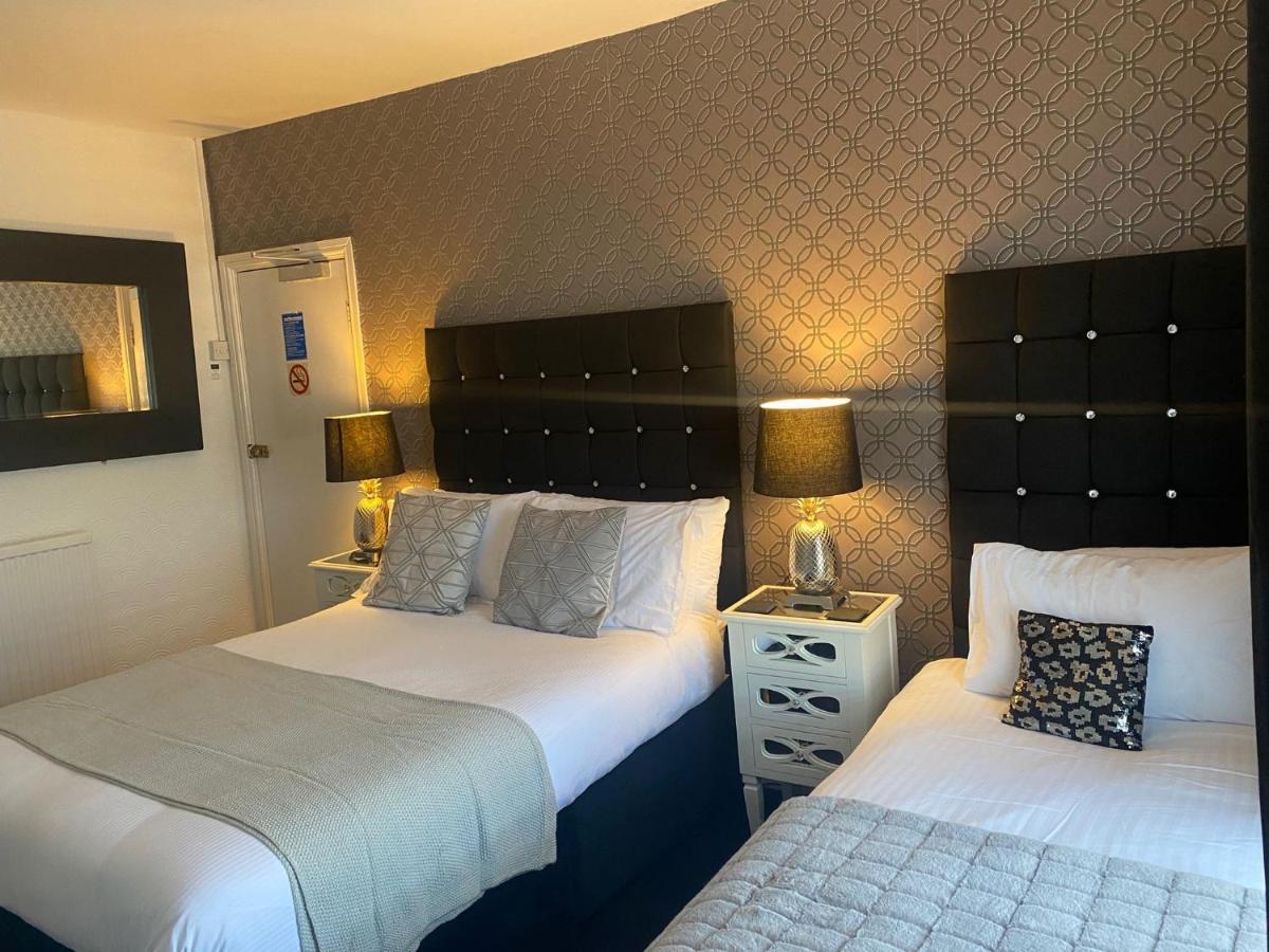 Aaron Hotel Southport Buitenkant foto