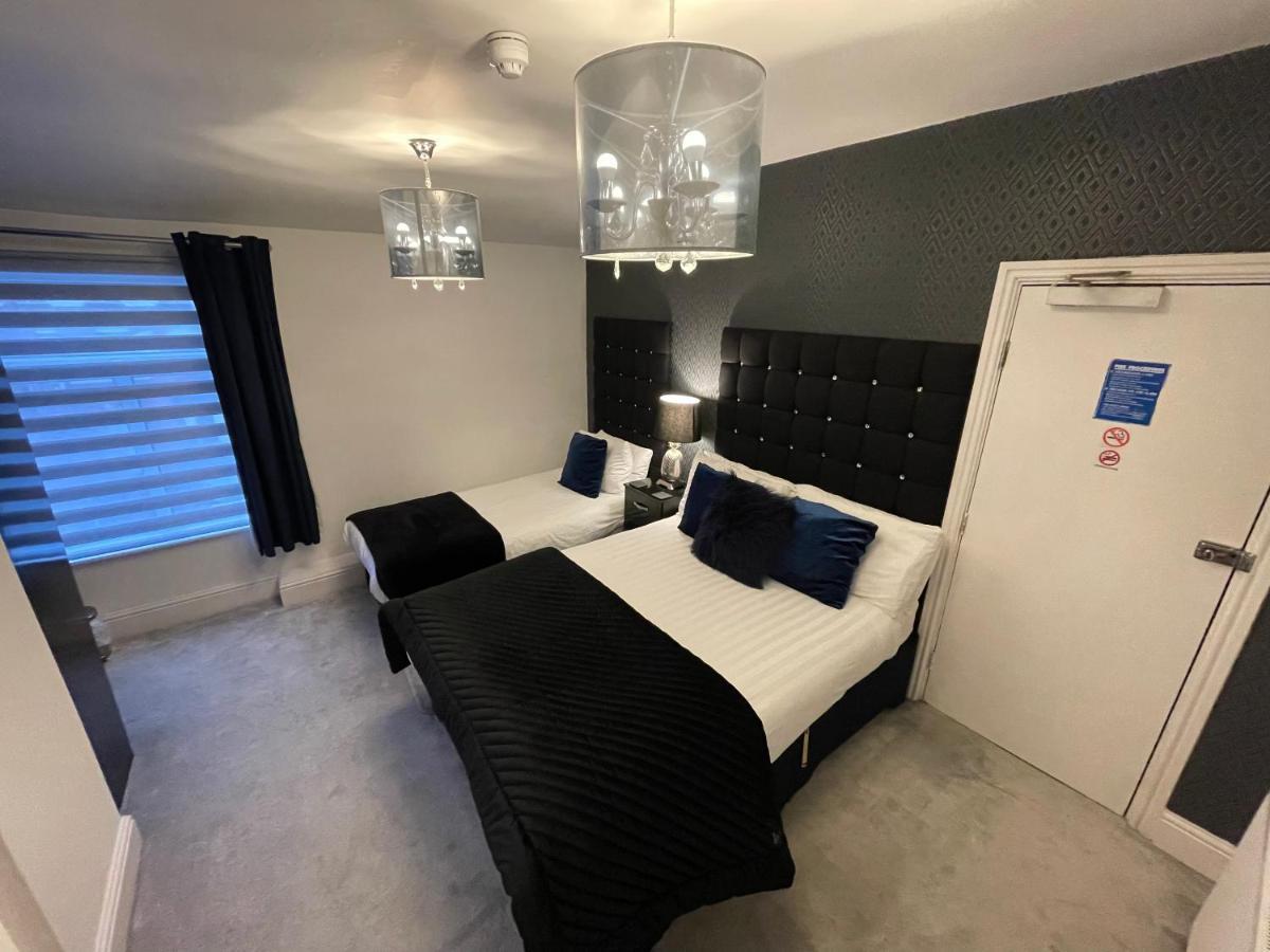 Aaron Hotel Southport Buitenkant foto