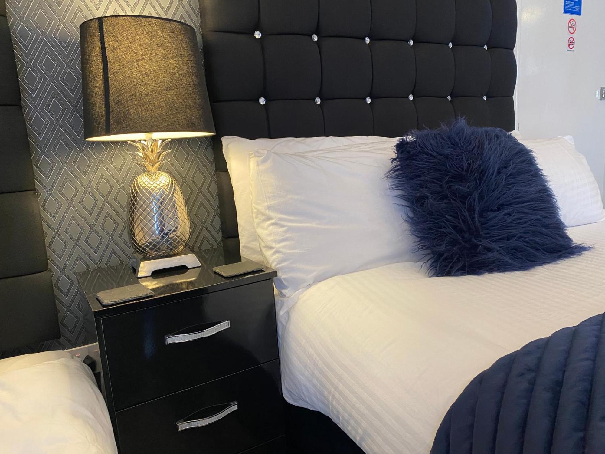 Aaron Hotel Southport Buitenkant foto