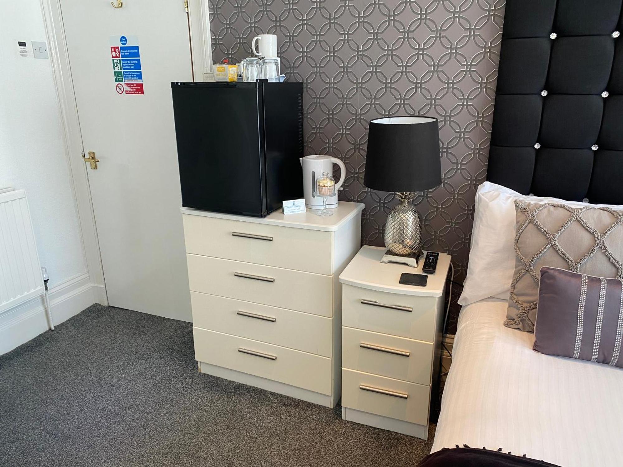 Aaron Hotel Southport Buitenkant foto